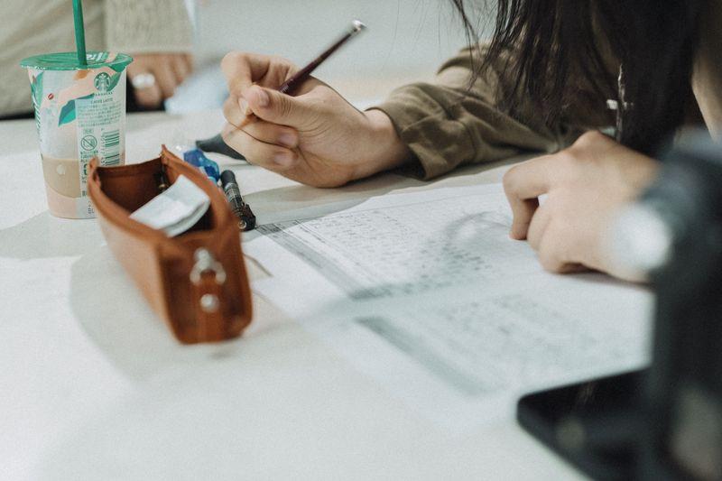 Chipper App Review - Pay Off Your Student Loan Debt